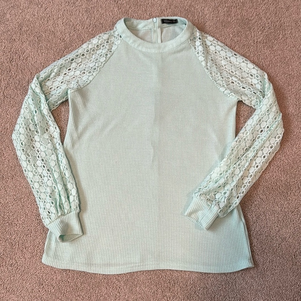 Nine West Mint Lace-Sleeve Long Sleeve Top